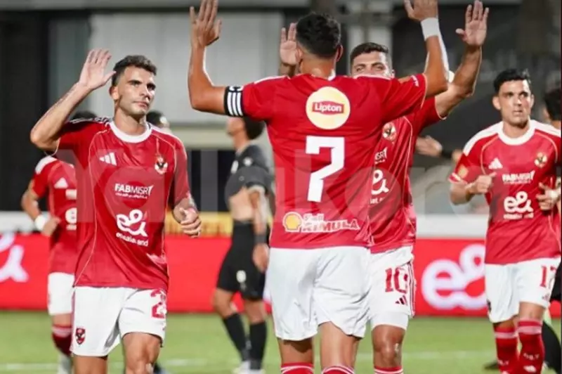 تقييم الأداء الرياضي: الأهلي وصلاح ونجوم الكرة الشابة