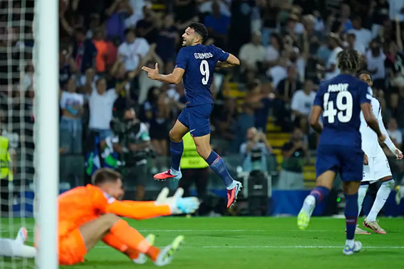 ريمونتادا الـ90+ تكتسح توتنهام في نهائي السوبر الأوروبي