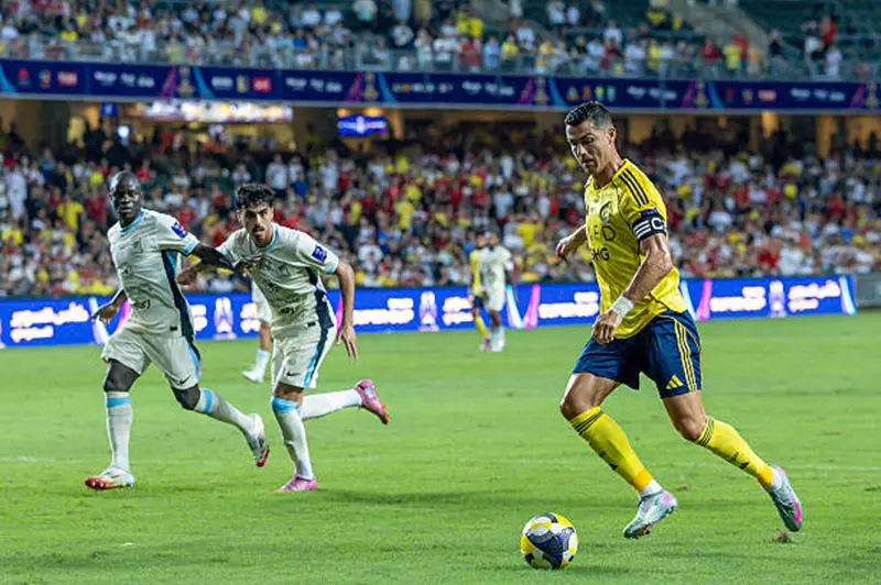 كأس السوبر السعودي: الاتحاد والنصر يتقاسمان التقدم في الشوط الأول