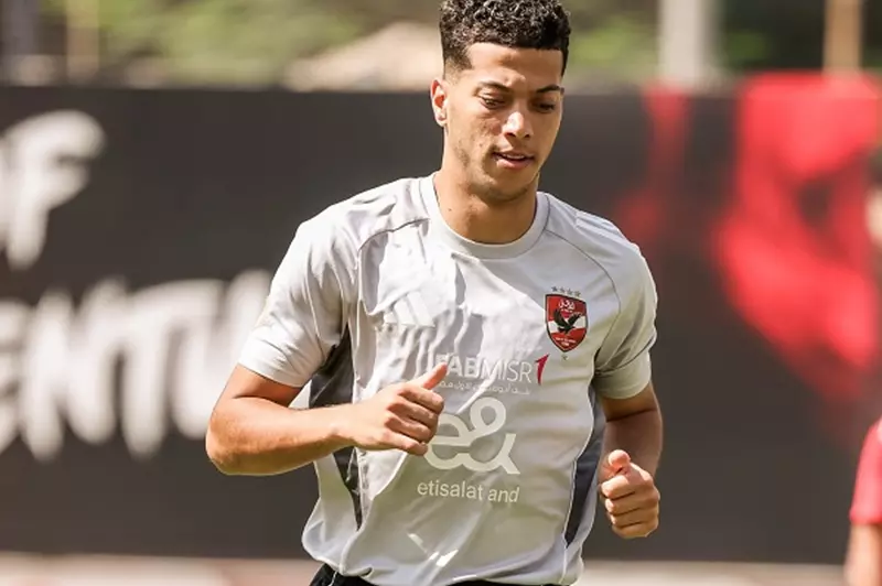 موقف إمام عاشور ومروان عطية في ظل التوترات الحالية في قناة الأهلي