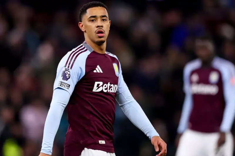 نيوكاسل ينجح في التعاقد مع نجم أستون فيلا بشكل رسمي