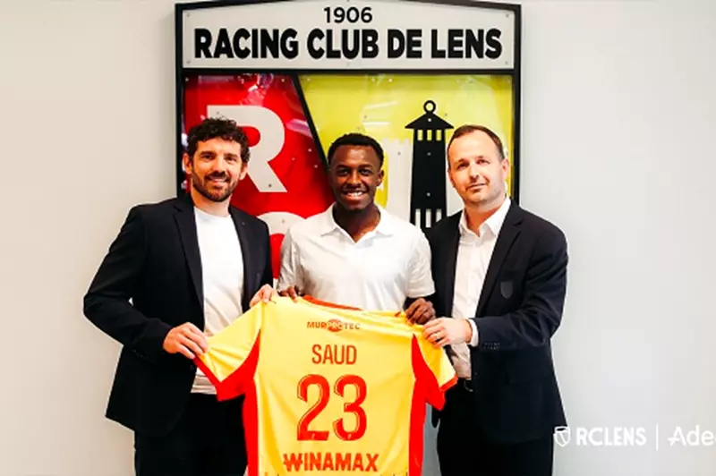 رد قاطع.. هل يعود سعود عبد الحميد إلى الهلال؟